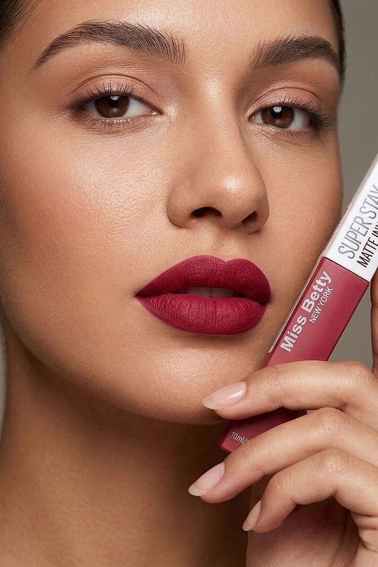 Superstay Matte Likit Rouge À Lèvres Mat 02