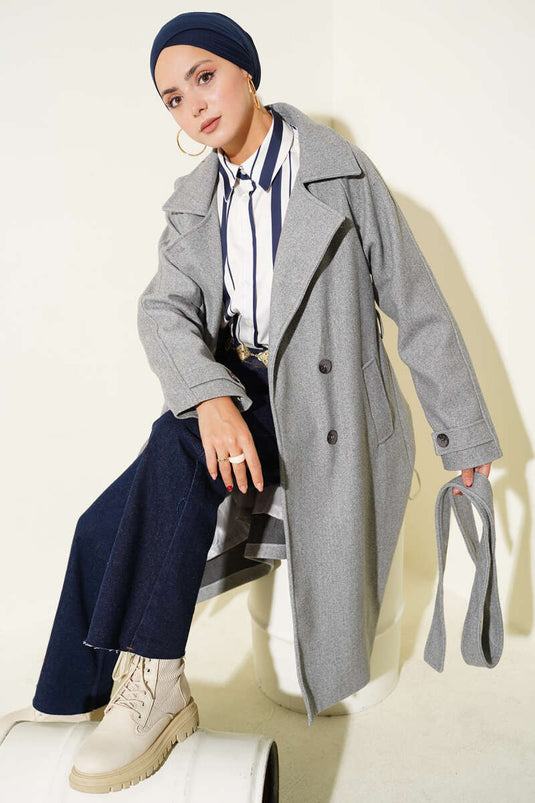 معطف تيد رمادي برقبة متقاطعة بأزرار خشبية