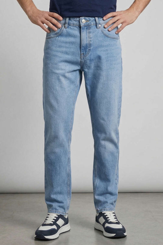 Pantalon homme coupe fuselée bleu glace