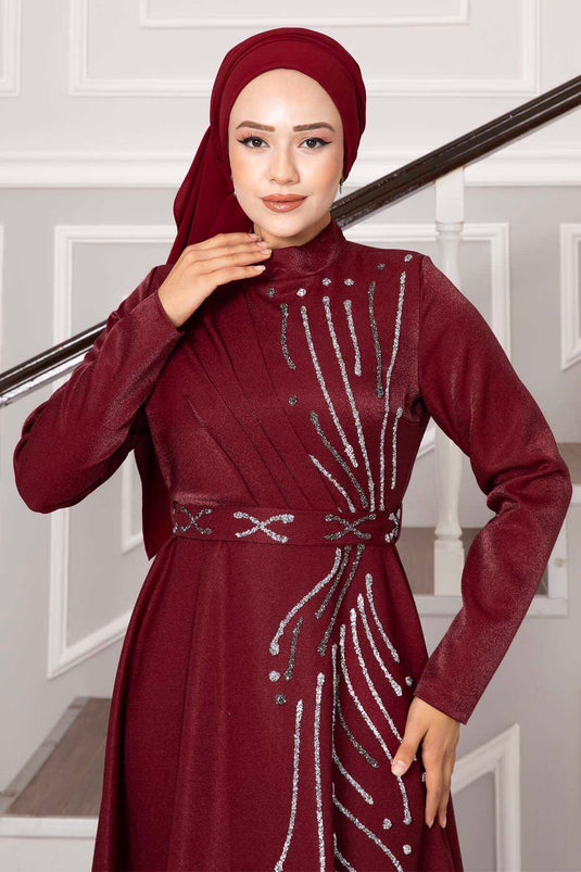 Abito da sera Hijab con cintura da viaggio con dettagli in pietra, rosso bordeaux