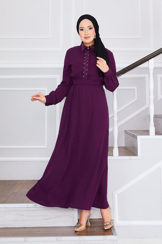 Robe hijab plissée à taille détaillée en pierre Prune