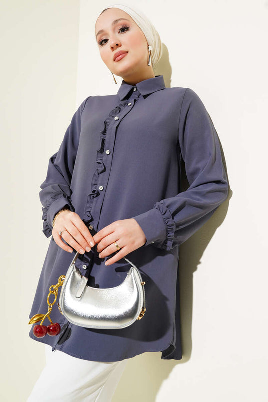 قميص دخاني بأزرار حجرية مكشكشة