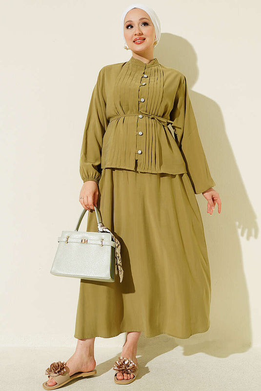 Ensemble Modest Fashion Avec Jupe En Modal Nervurée Et Boutons Ornés De Pierres Vert