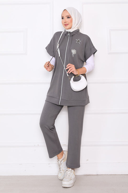 Ensemble gilet zippé brodé de pierres gris