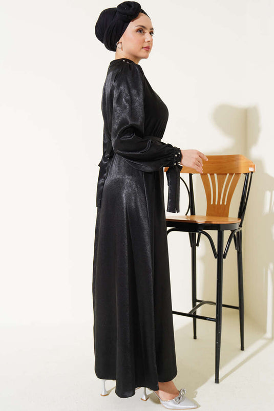 فستان جاكار مزين بالأحجار وحزام أسود