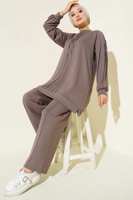 طقم لويشا من قطعتين مزين بالأحجار من المنك