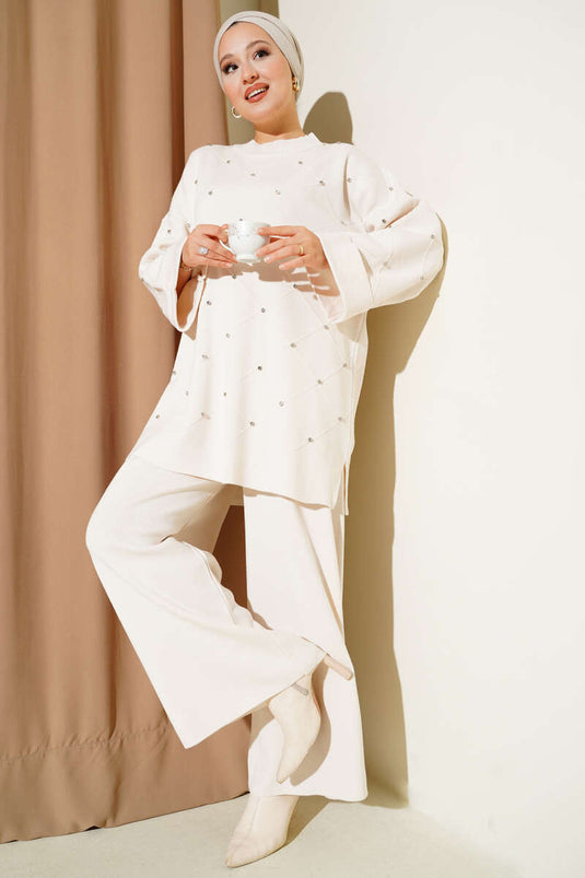 Stoned Diamond Pattern Knitwear Two-Piece Set Beige