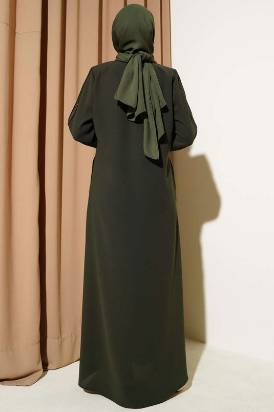 Abaya grande taille rembourrée avec épaules cousues et pierres, kaki