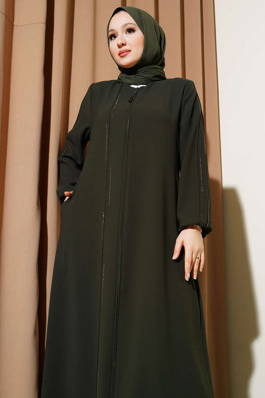 Abaya grande taille rembourrée avec épaules cousues et pierres, kaki