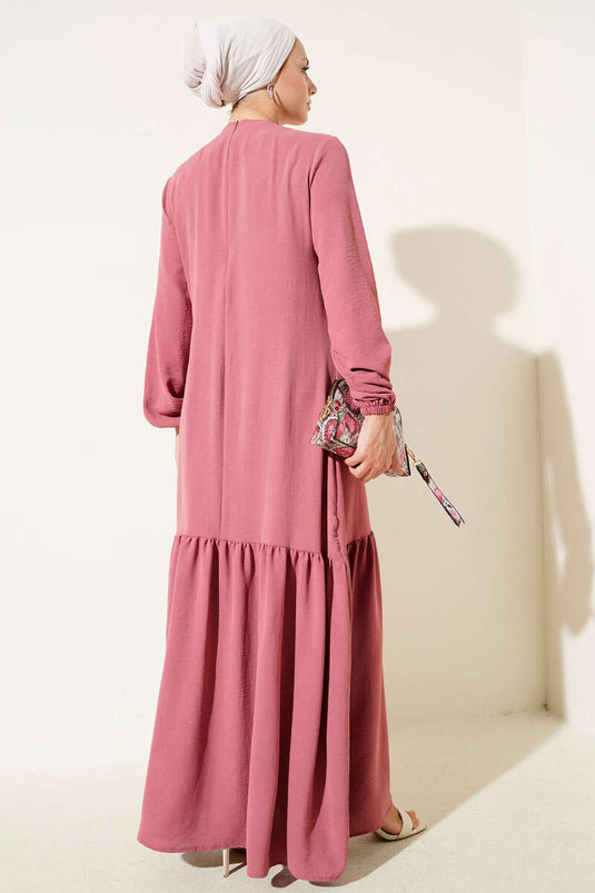 فستان مربوط بتفاصيل عين الطائر، لون وردي باهت