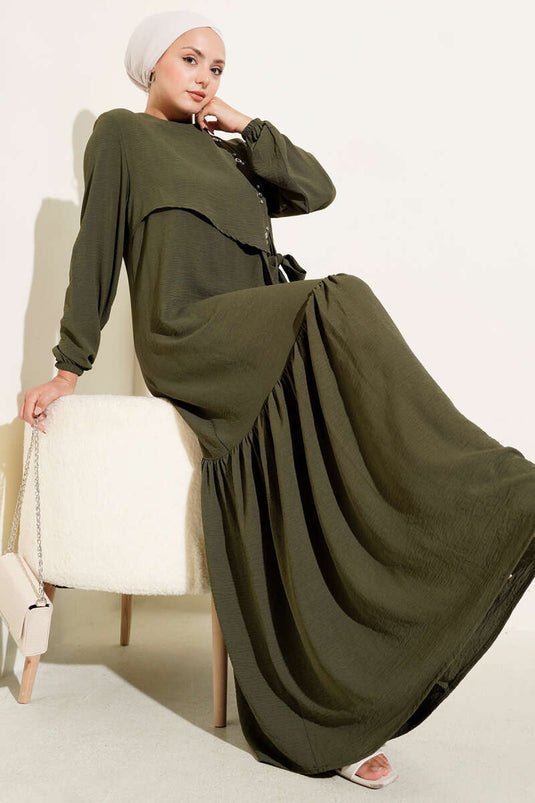 فستان مربوط مع تفاصيل عين الطائر الحجرية باللون الكاكي