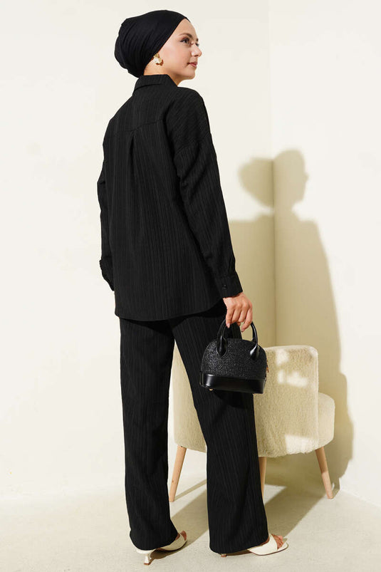 بدلة أساسية من قطعتين بجيب واحد باللون الأسود
