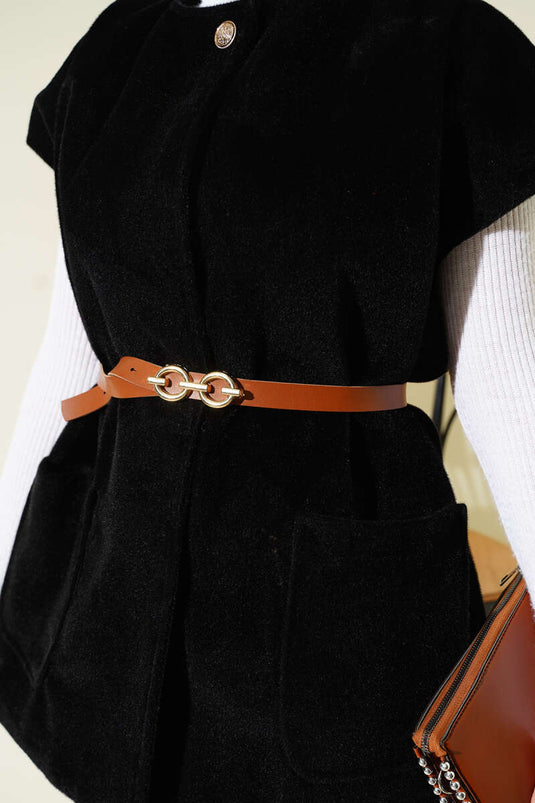 Gilet à barbe noir, ceinturé et à un seul bouton