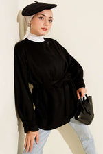 Veste en daim noire à un bouton et ceinture