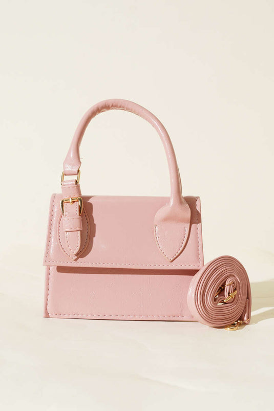 Single Belt Detailed Patent Leather Bag Powder