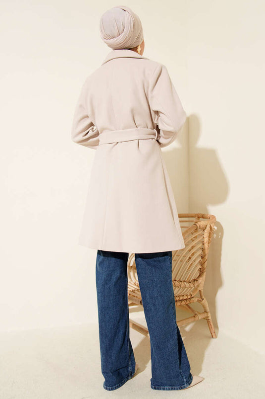 معطف كاشي بيج بكتف واحد مزود بأبولييت وتفاصيل الأزرار