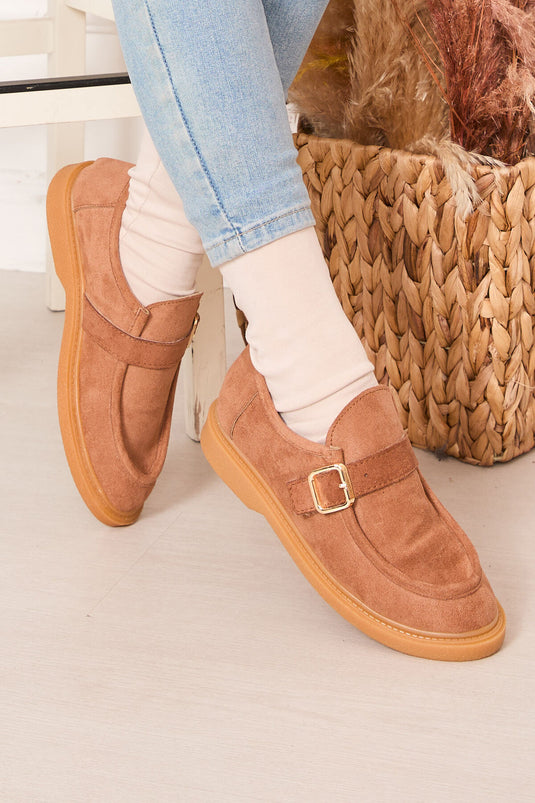 Scarpe casual con fibbia singola color cuoio