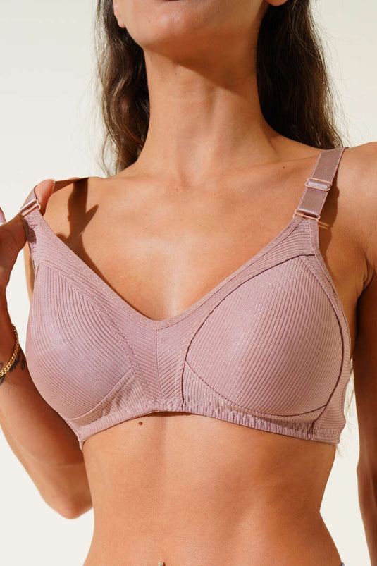 حمالة صدر صغيرة الحجم بنية اللون