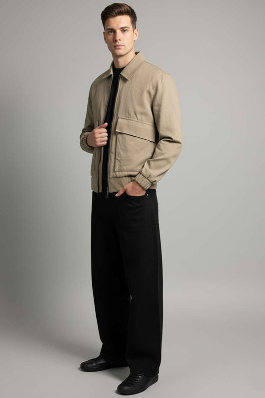 جاكيت رجالي من قماش الجبردين مع جيوب خارجية، بيج