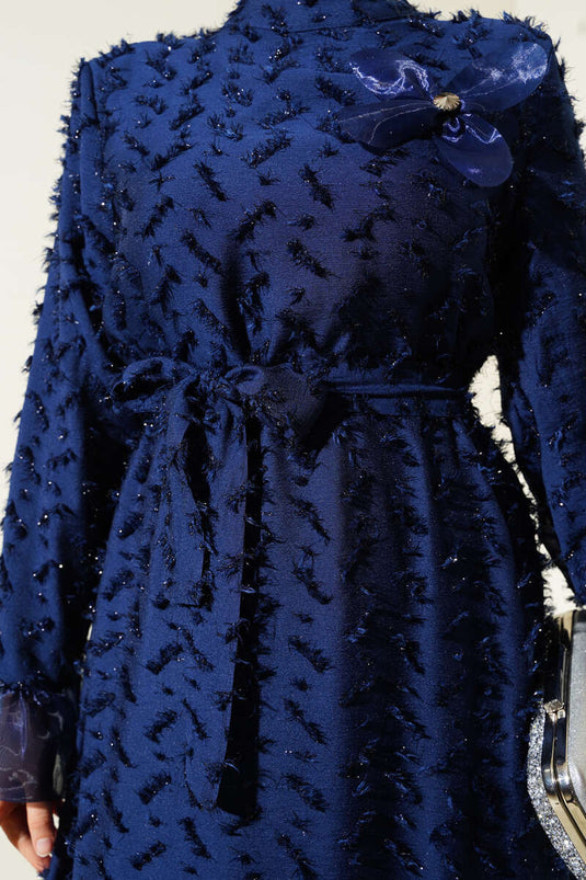 Robe évasée à barbe détaillée en tulle bleu marine