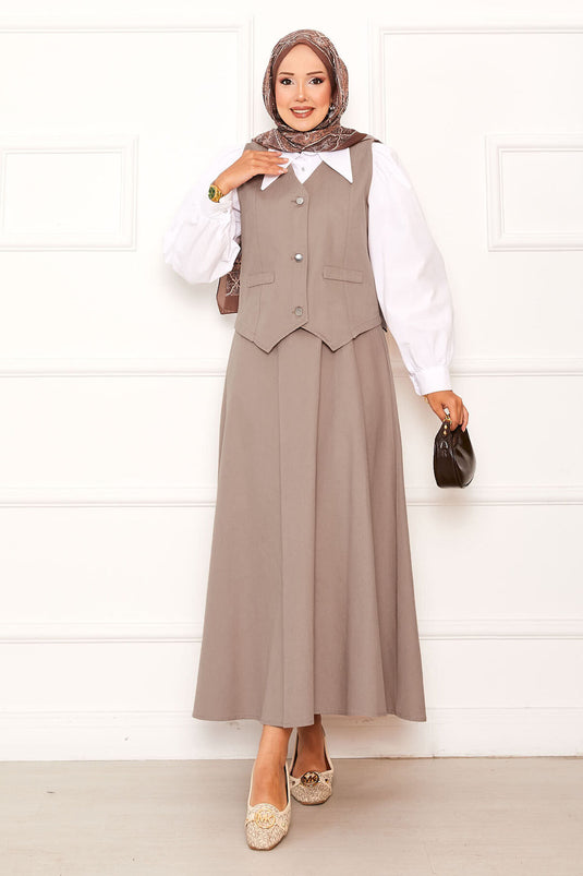 Costume deux pièces gilet et jupe à trois boutons en vison