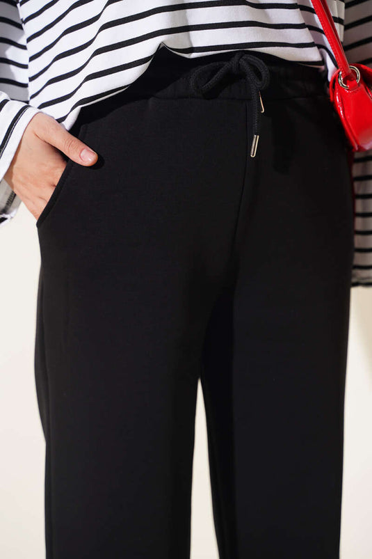 Pantalon Noir À Trois Couches Avec Poches