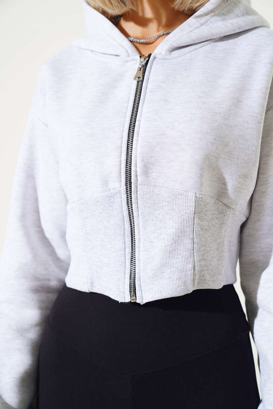 كارديجان قصير بغطاء رأس وثلاثة خيوط باللون الرمادي