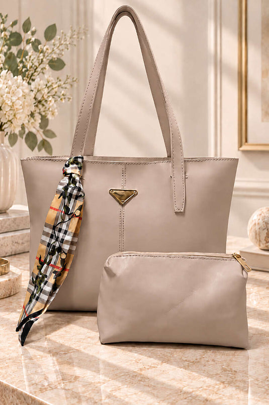 Beige Schoudertas Met Driehoek Accessoire En Make-Up Tas