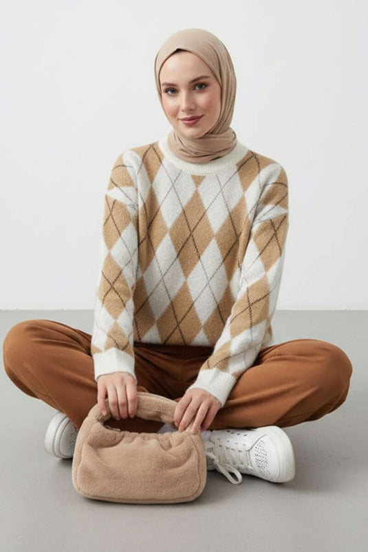Triangle Diamond Patterned Knitwear Sweater Ecru Camel