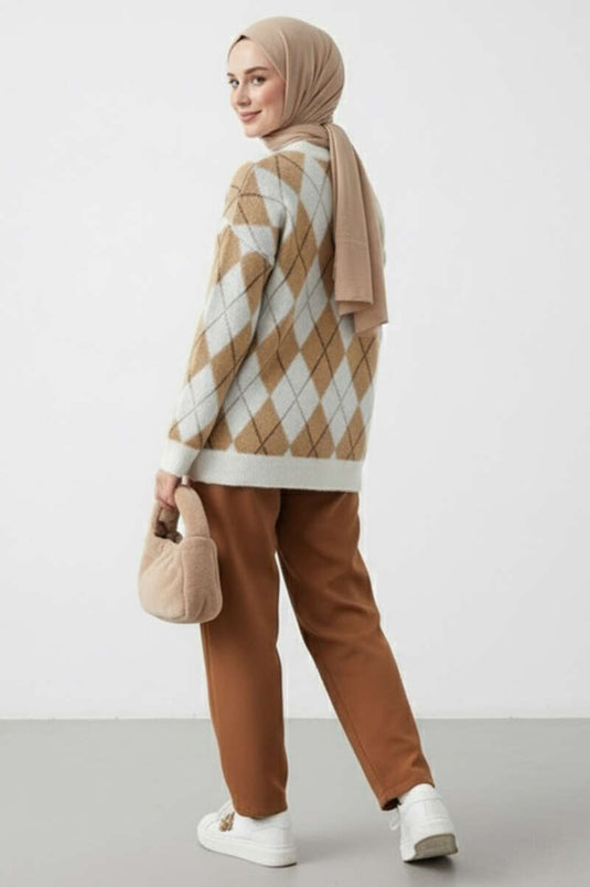 Triangle Diamond Patterned Knitwear Sweater Ecru Camel