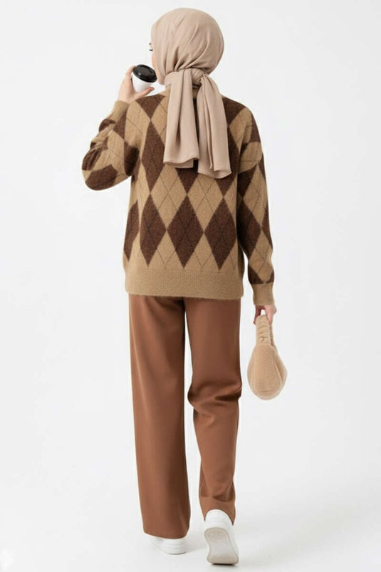 Triangle Diamond Patterned Knitwear Sweater Latte Coffee