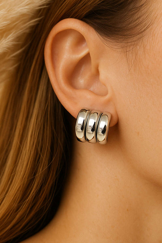 أقراط دائرية فضية ثلاثية المظهر