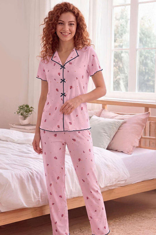 Ensemble pyjama à manches courtes avec coccinelle rose