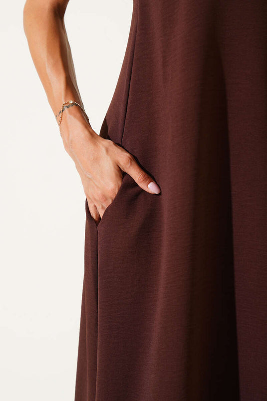 فستان أيروبين بياقة على شكل حرف V، بني