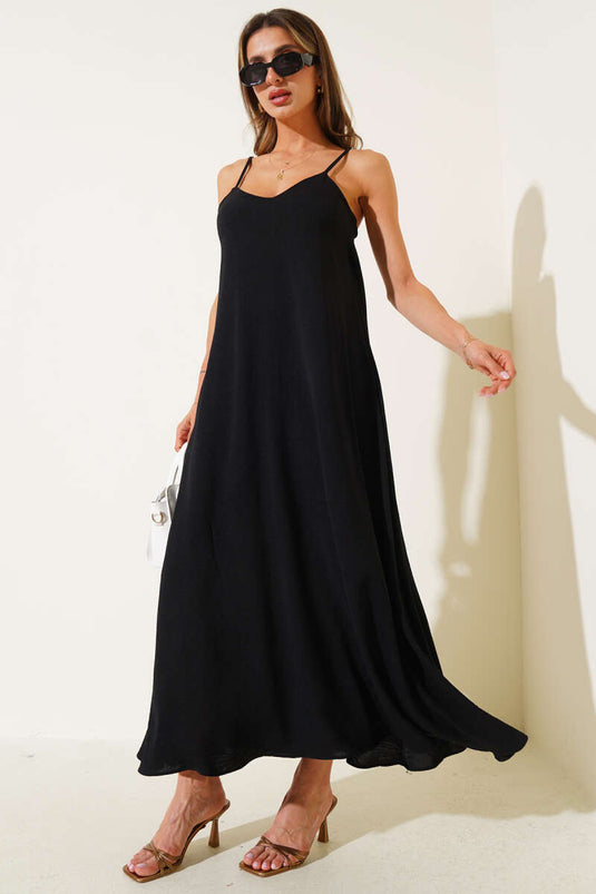 فستان أيروبين أسود بياقة على شكل حرف V