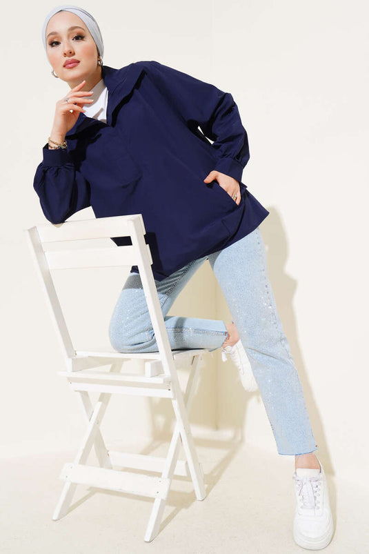 تونيك جيب بفتحة رقبة على شكل حرف V أزرق داكن