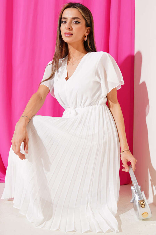 فستان شيفون متوسط الطول بفتحة رقبة على شكل حرف V باللون الأبيض