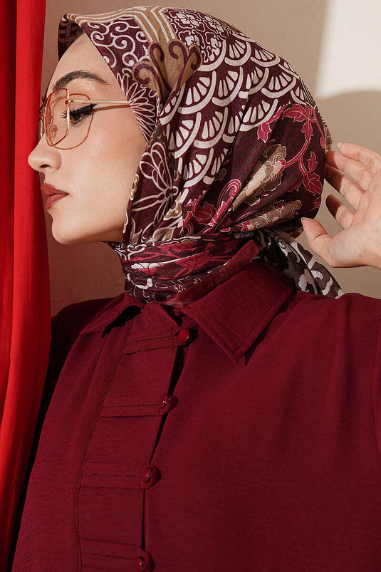 وشاح فيرا بنقوش عرقية بلون قرميدي