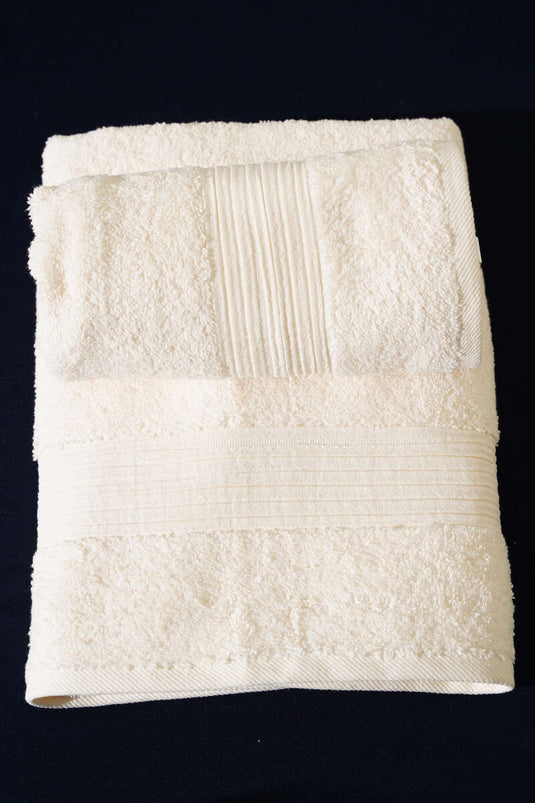 مجموعة مناشف حمام فينا من قطعتين باللون البيج الفاتح