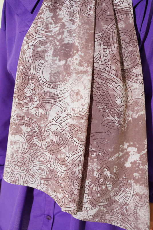 Écharpe vintage à motif de roses, marron clair