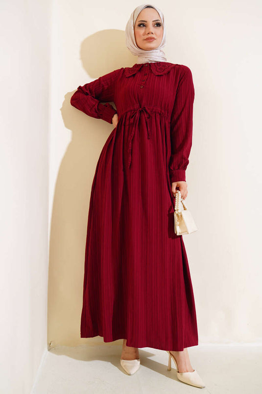 Robe demi-bouton à col en dentelle Rouge Claret