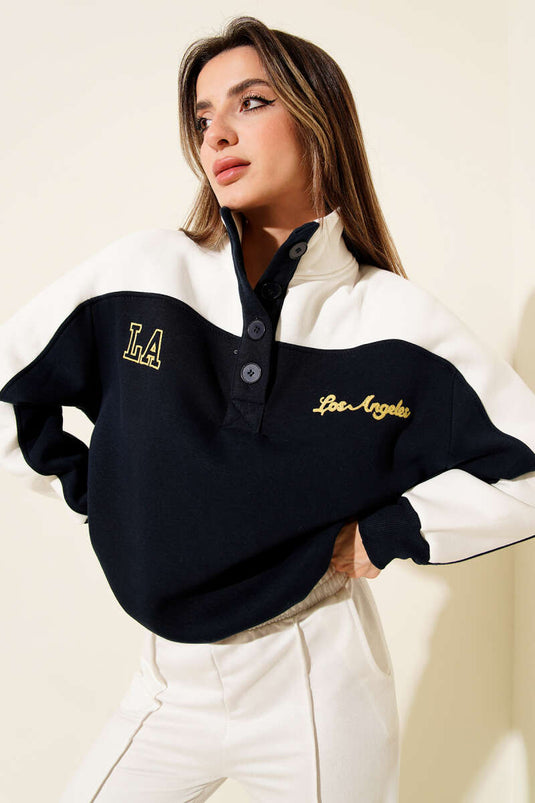 Yaka Düğmeli Nakışlı Üç İplik Sweatshirt Lacivert