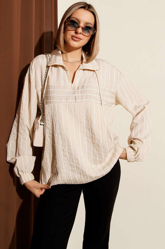 Gestreiftes Hemd mit Reißverschlusskragen, Beige