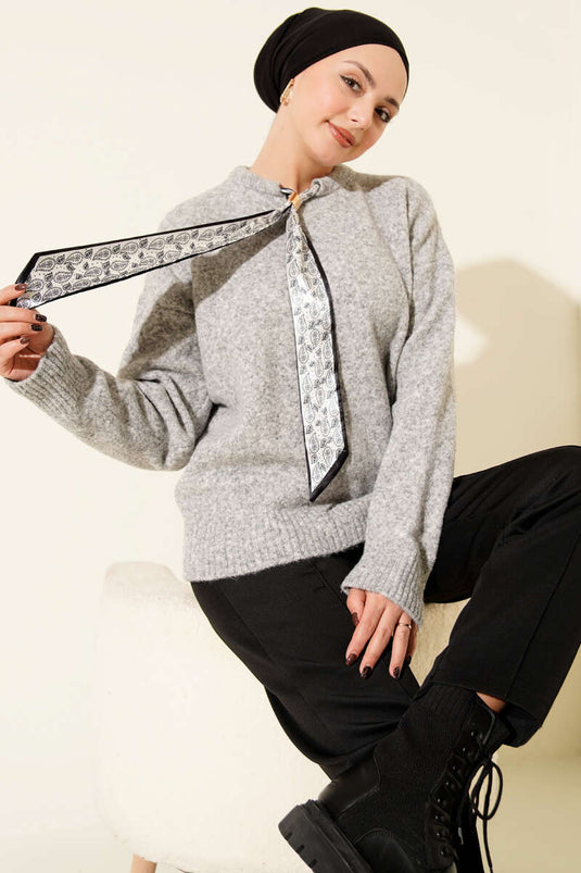 Yaka Fularlı Triko Kazak Gri