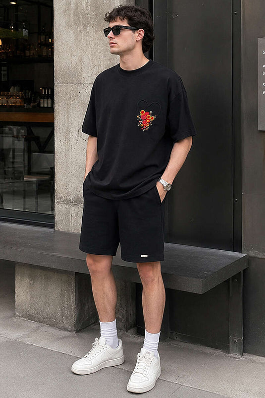 Yaka Nakışlı Oversize Erkek T-shirt Siyah