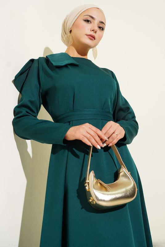 Yaka Parça Detaylı Abiye Elbise Zümrüt