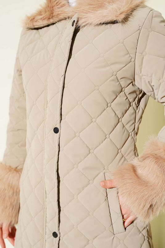 Yaka ve Bilek Kürklü Kapitone Mont Bej