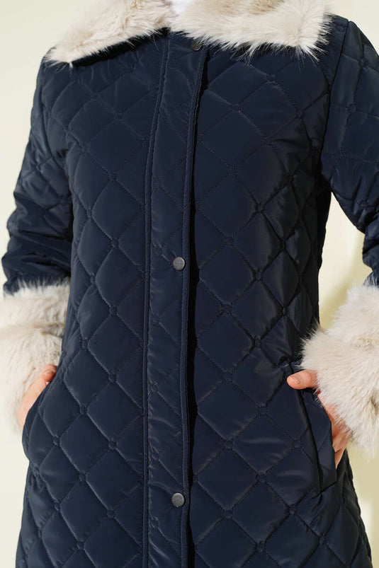 Yaka ve Bilek Kürklü Kapitone Mont Lacivert