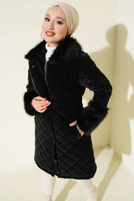 Yaka ve Bilek Kürklü Kapitone Mont Siyah