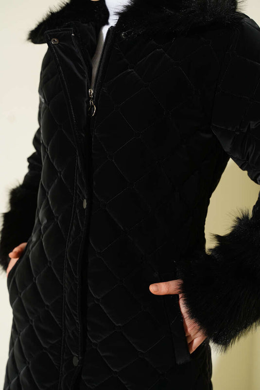 Yaka ve Bilek Kürklü Kapitone Mont Siyah